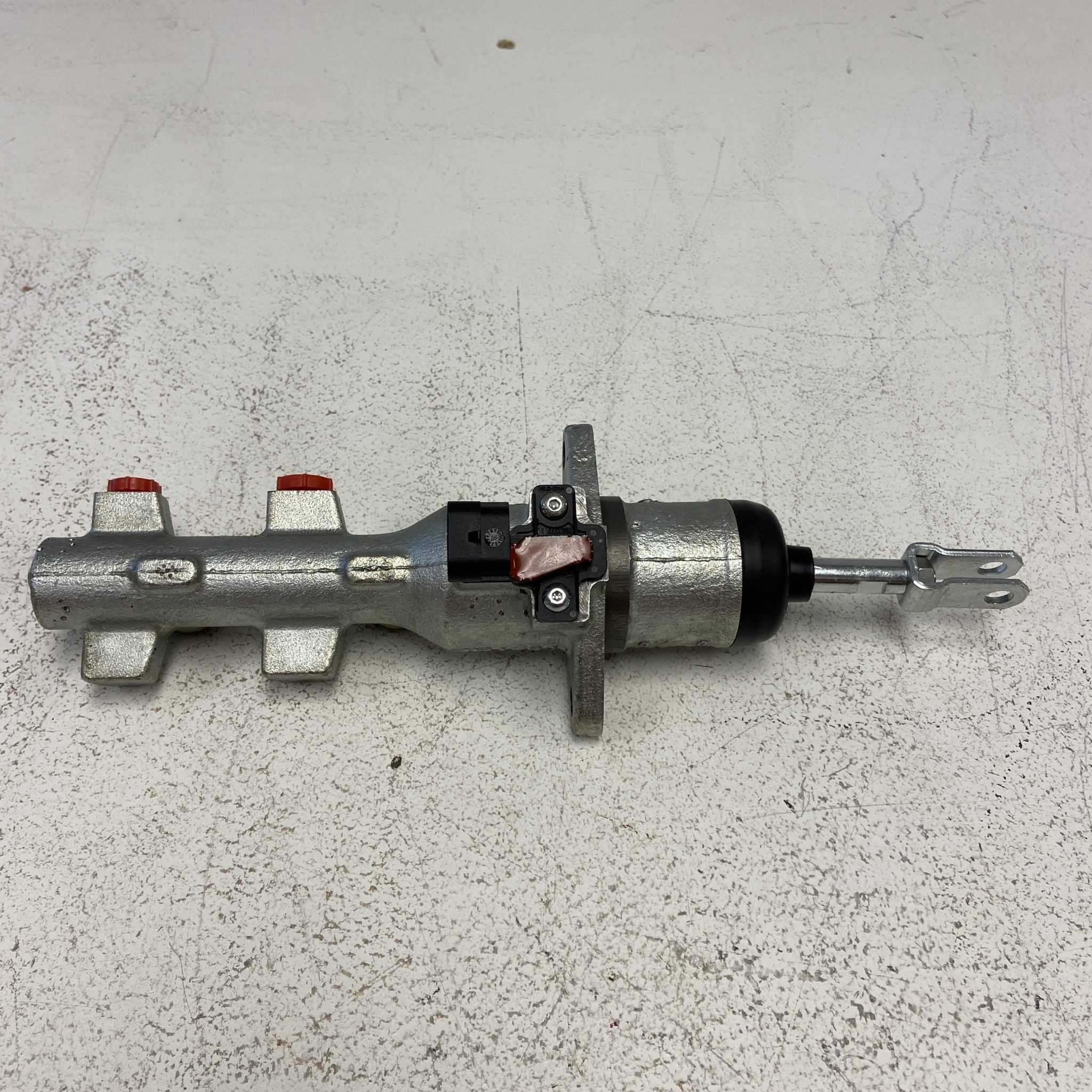 Wabco R950056 Hydraulic Park Brake Master Cylinder PIF Parts