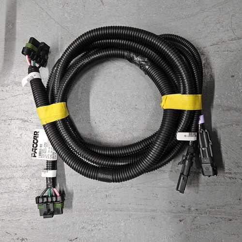 Paccar P92-6231-2250 Jumper Harness Tail Light (Genuine) - PIF Parts