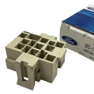 Ford D3TZ-11A648-A Junction Block, Headlamp Switch (Genuine)