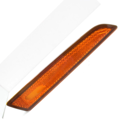 Volvo 23760347 Hood Marker Light RH (Genuine)
